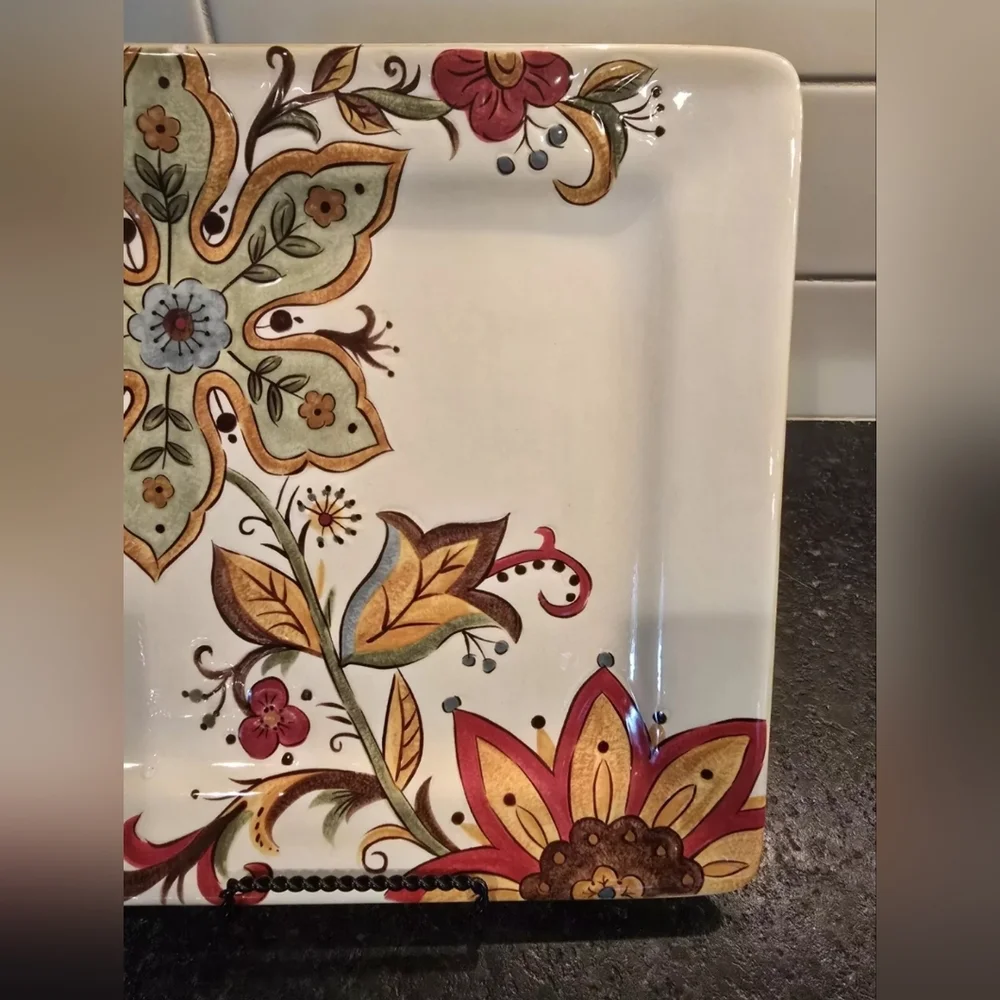 Pier 1 imports carynthum square dinner plate